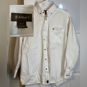 ARIAT Size -M